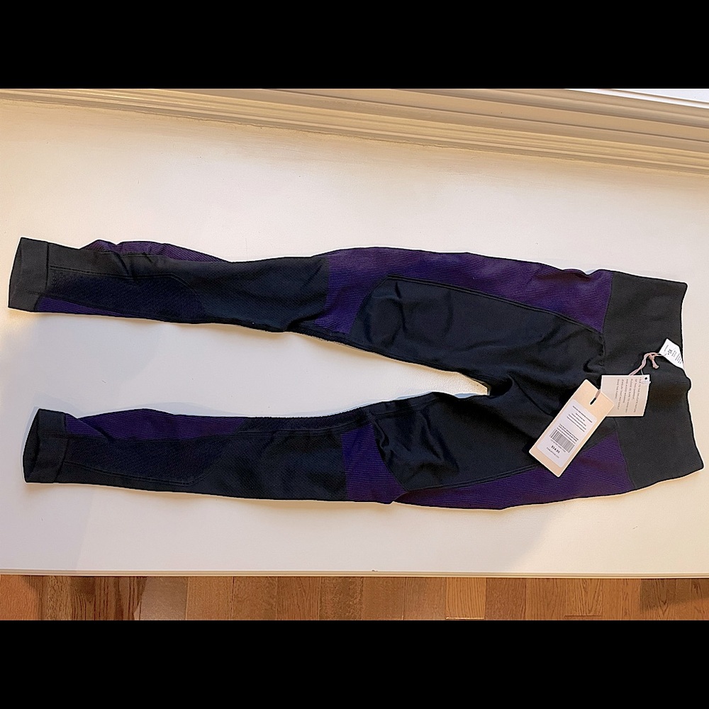 NEW - Fabletics Workout Leggings XS
